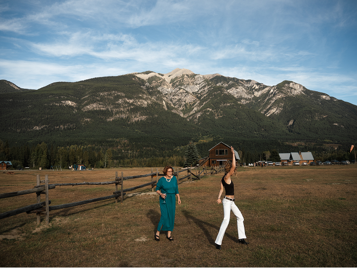 People in mountain landscape